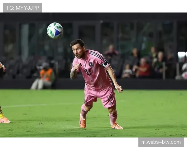 梅西再度展现精彩表现，带领迈阿密国际战胜纳什维尔